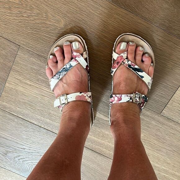 Madden Girl FLORAL Sandals - Picture 3 of 11